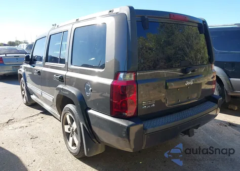 2006 Jeep Commander z USA, uszkodzony, nr VIN 1J8HG48N06C314107